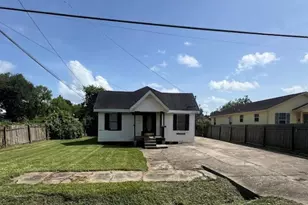 985 Brockman St, Beaumont, TX 77705 - Photo 2