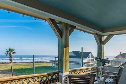 2139 Gulf, Crystal Beach, TX 77650 - Photo 2