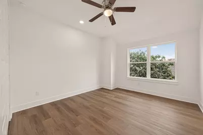 1502 Hussion Street, Houston, TX 77003 - Photo 18