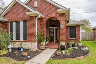 5135 Candlewood Dr, League City, TX 77573 - Photo 4