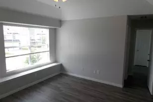 13323 Ambrosa Dr, Houston, TX 77044 - Photo 8