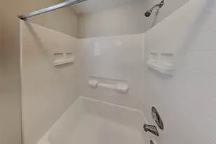 13323 Ambrosa Dr, Houston, TX 77044 - Photo 18