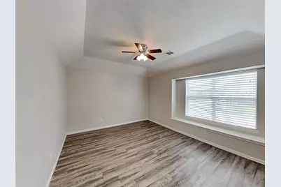 13323 Ambrosa Drive, Houston, TX 77044 - Photo 10