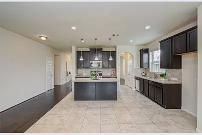 12319 Gatewood Drive, Mont Belvieu, TX 77535 - Photo 10