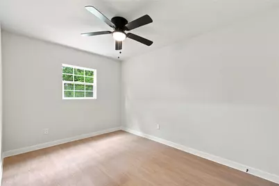 8414 Schiro Road, Hitchcock, TX 77563 - Photo 20