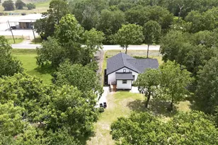 8414 Schiro Rd, Hitchcock, TX 77563 - Photo 36