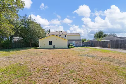 3711 Providence Lane, Pasadena, TX 77505 - Photo 14