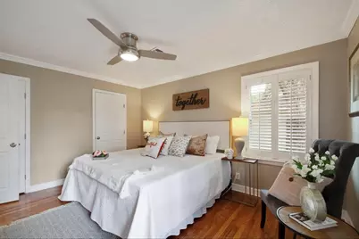 5026 Saxon Drive, Houston, TX 77092 - Photo 18