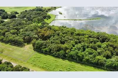 201 Middle Bayou Trail, Angleton, TX 77515 - Photo 2