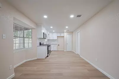 1612 Sleepy Hollow Drive, Pearland, TX 77581 - Photo 8