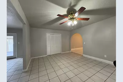 3114 Kleinmann Avenue, Galveston, TX 77551 - Photo 6
