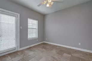 1174 Hempstead Villa Ln, Houston, TX 77008 - Photo 6
