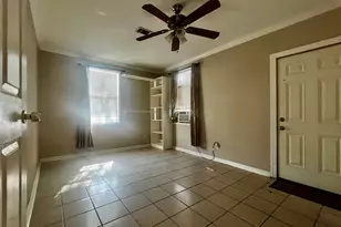 6606 Thornwall St, Houston, TX 77092 - Photo 10