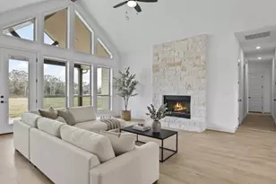 1819 Rymal Ranch Rd, Alvin, TX 77511 - Photo 4