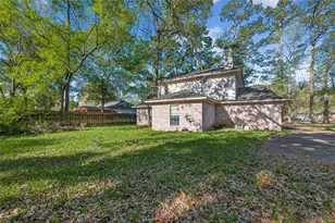 410 Caesars Cir, New Caney, TX 77357 - Photo 8