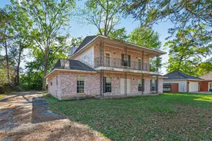 410 Caesars Cir, New Caney, TX 77357 - Photo 2
