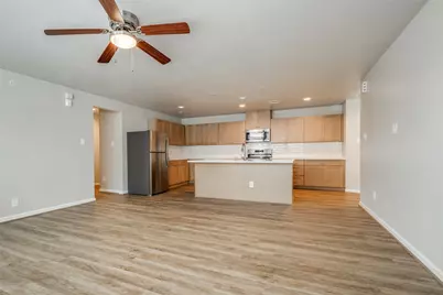 211 Park Place Circle #D, Waller, TX 77484 - Photo 6