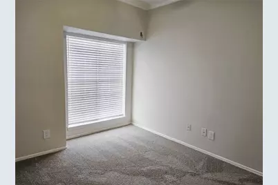 921 Marine Drive #304, Galveston, TX 77550 - Photo 8