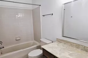 921 Marine Dr, Galveston, TX 77550 - Photo 18