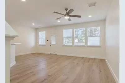 13167 Peppergate Lane, Houston, TX 77044 - Photo 4