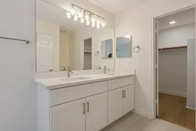13167 Peppergate Lane, Houston, TX 77044 - Photo 16