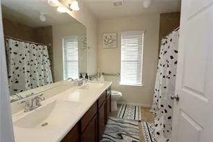 7818 Pacific Spring Ln, Richmond, TX 77407 - Photo 18