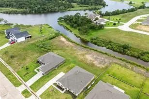 4320 Leslie's Way, Dickinson, TX 77539 - Photo 2