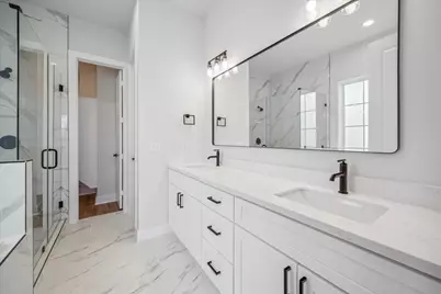 1031 W 17th Street, Houston, TX 77008 - Photo 6