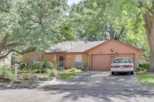 4503 Coachman Dr, Baytown, TX 77521 - Photo 1