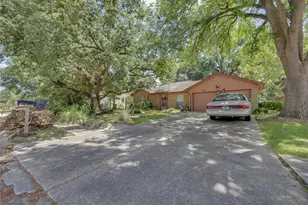 4503 Coachman Dr, Baytown, TX 77521 - Photo 2