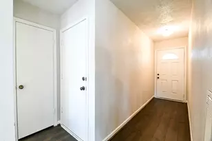 11911 Fallbrook Dr, Houston, TX 77065 - Photo 2
