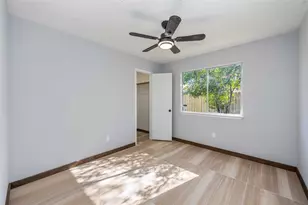 16103 Grassy Creek Dr, Houston, TX 77082 - Photo 16