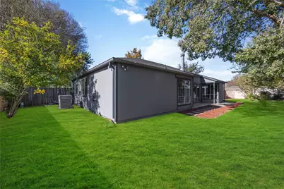 16103 Grassy Creek Drive, Houston, TX 77082 - Photo 28