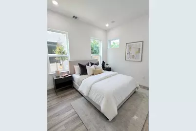 4713 Mallow Street #C, Houston, TX 77033 - Photo 4