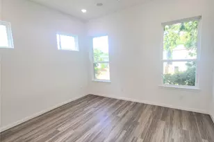 4713 Mallow St, Houston, TX 77033 - Photo 20