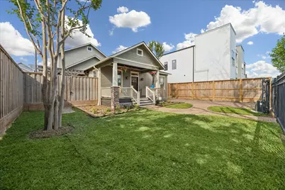 215 E 26th Street, Houston, TX 77008 - Photo 4