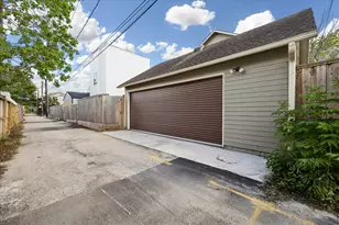 215 E 26th St, Houston, TX 77008 - Photo 30