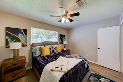 8511 Honeysuckle Street, Highlands, TX 77562 - Photo 22