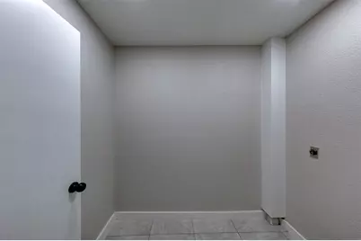 8511 Honeysuckle Street, Highlands, TX 77562 - Photo 34