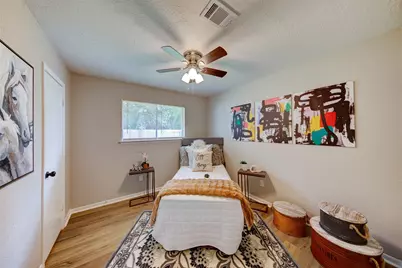 8511 Honeysuckle Street, Highlands, TX 77562 - Photo 30