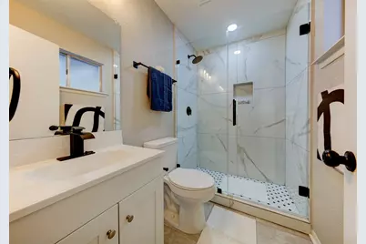 8511 Honeysuckle Street, Highlands, TX 77562 - Photo 24