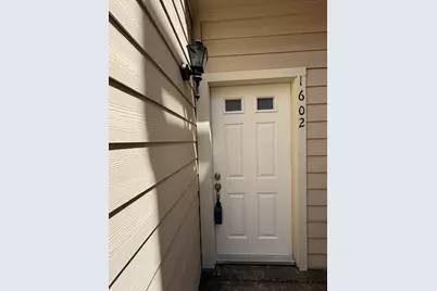 7575 Cambridge Street #1602, Houston, TX 77054 - Photo 2