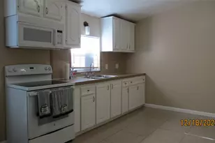 811 28th St, Galveston, TX 77550 - Photo 6