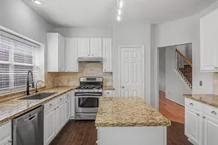9819 Corral Corner Ln, Houston, TX 77064 - Photo 6