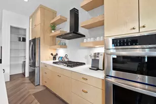 3807 Neptune, Galveston, TX 77554 - Photo 10