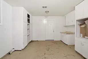 903 S Dula St, Alvin, TX 77511 - Photo 28