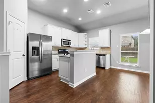 4202 Shallow Creek Ct, College Station, TX 77845 - Photo 2