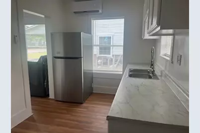 718 W 4th Street #A, Freeport, TX 77541 - Photo 2