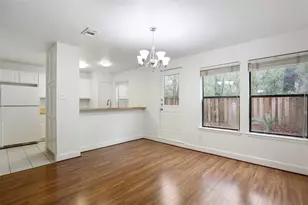 28 Sawmill Grove Ln, The Woodlands, TX 77380 - Photo 16