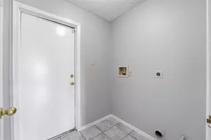 7011 Lost Thicket Dr, Houston, TX 77085 - Photo 18